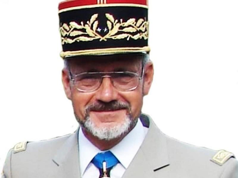 Hommage au Général Dominique Delawarde: Une vie consacrée aux valeurs de la France
