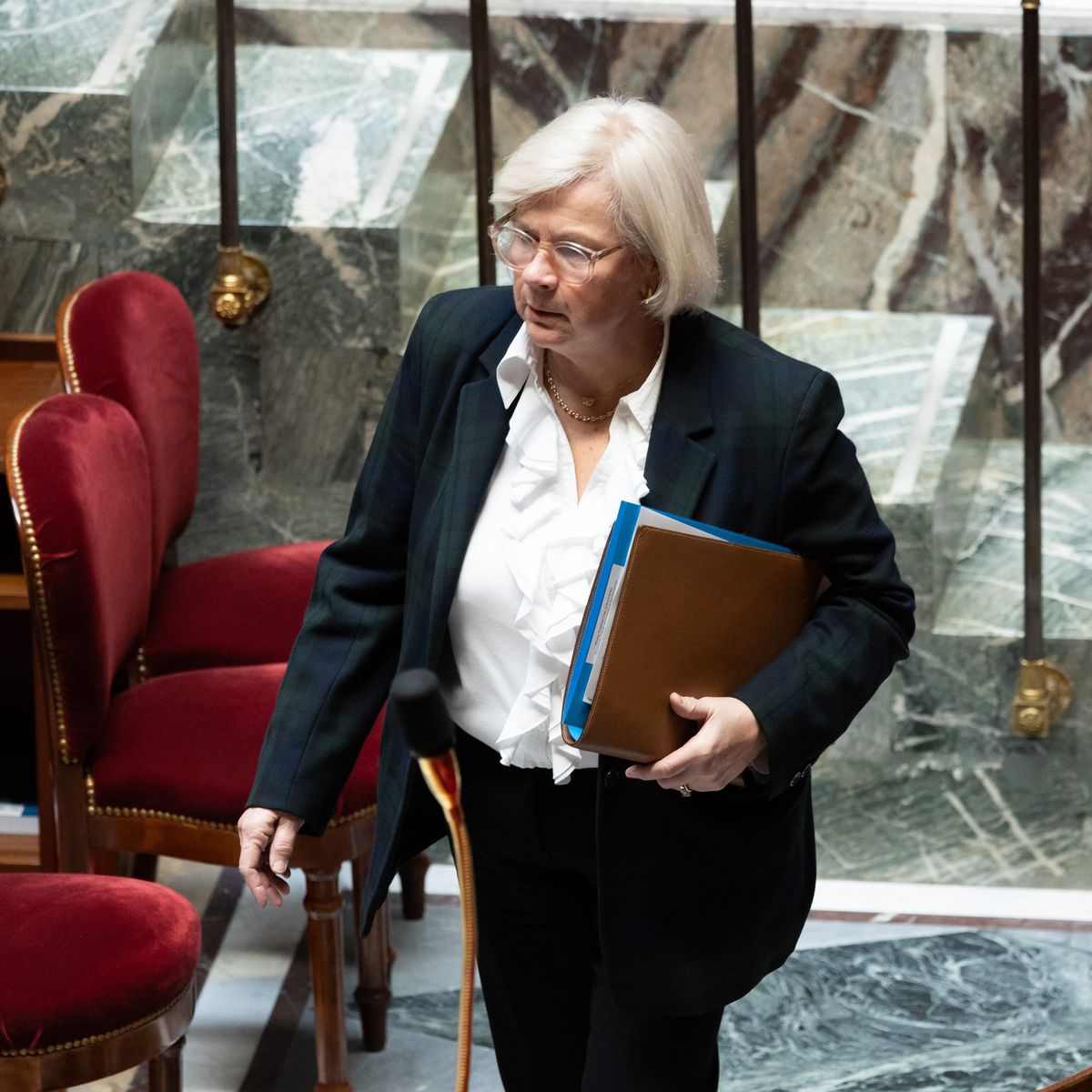 Aide à mourir : Un professionnel de santé devra être présent lors de l’administration