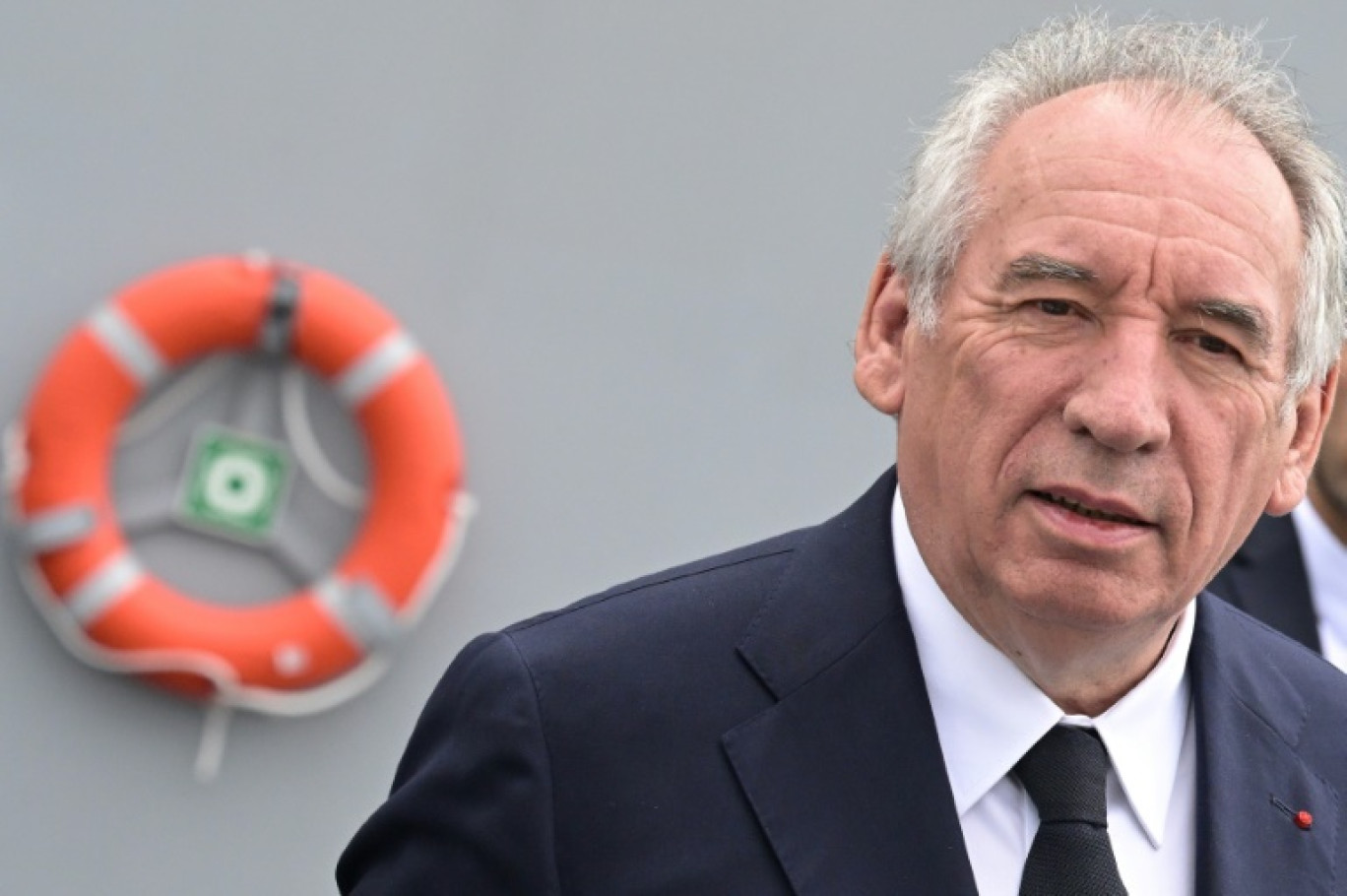 Bayrou et ses promesses vides : une économie en crise