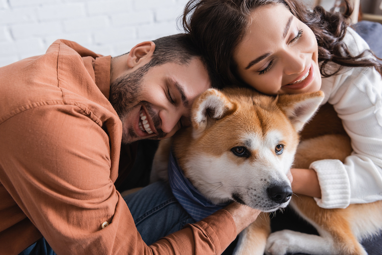 L’affection inconditionnelle entre l’homme et son animal de compagnie révèle une alliance sacrée